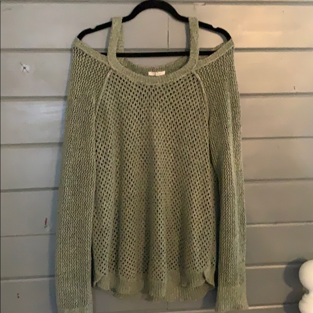 Off the should sexy sweater